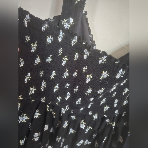 American Eagle Crop XL - Picture 3 of 5